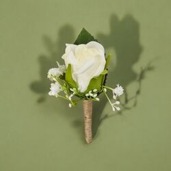 Boutonnire   Ivory with twine 