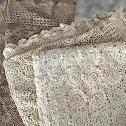 Lace Tablecloths 